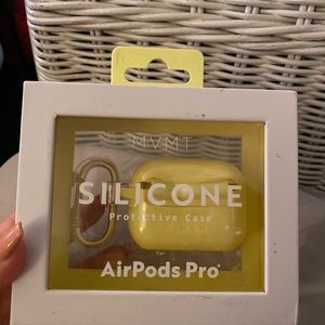 ✨ New AirPods Pro ✨